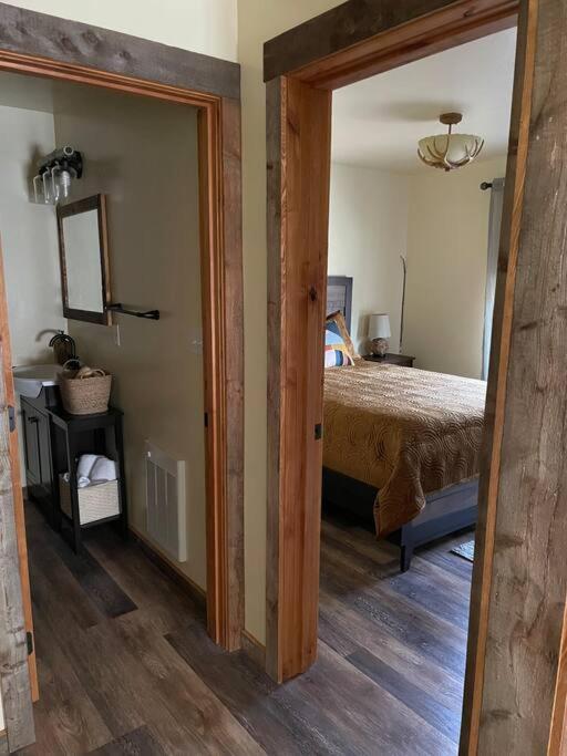 Parkway Yellowstone Guest House Apartment #3 Gardiner Buitenkant foto